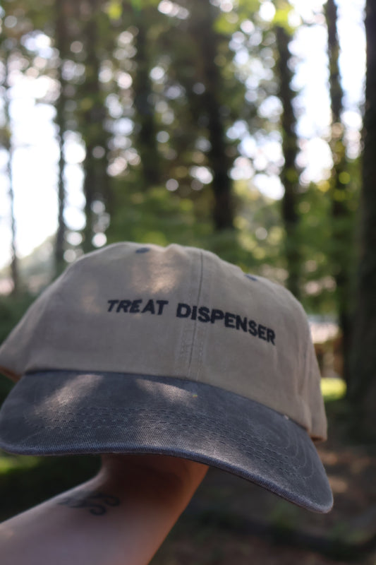 treat dispenser hat